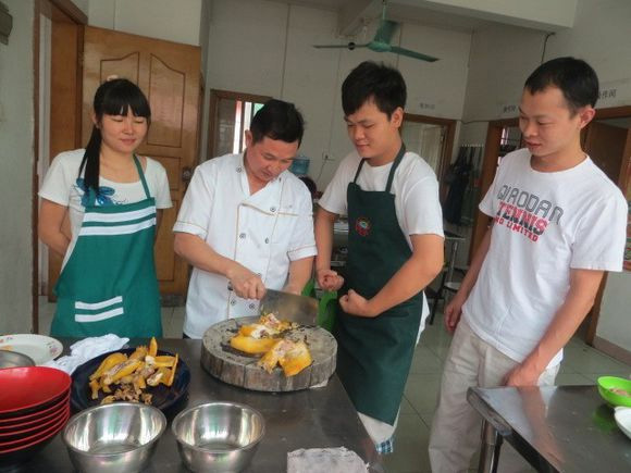 做最好的小吃午夜无码免费视频，更多的考虑亚洲午夜成人电影的切身利益