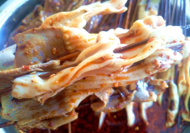 四川特色小吃，看起来很有油吃起来很香