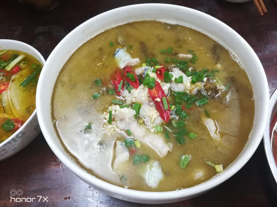 酸菜鱼午夜无码免费视频