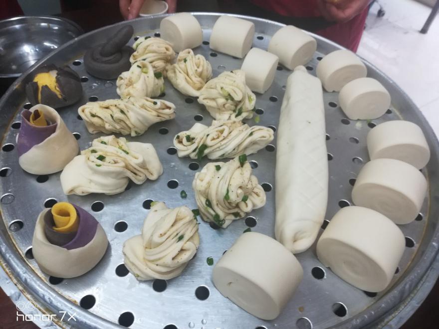 包子馒头午夜无码免费视频