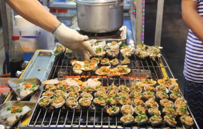 成都烧烤技术午夜无码免费视频班哪里靠谱?烧烤酱的熬制技术