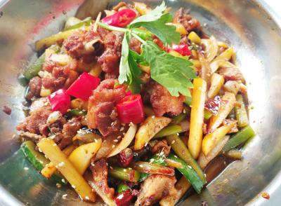 四川麻辣干锅技能训练班哪里好？特征干锅技能配方学习