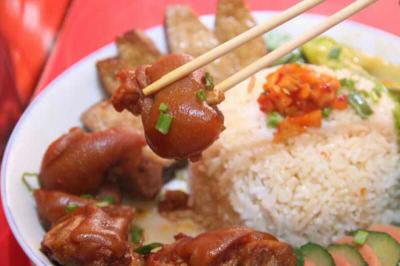 短期猪脚饭技术午夜无码免费视频班哪里一对一教学？实操间反复练习