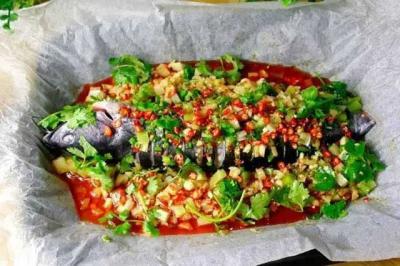 蒜香纸包鱼午夜无码免费视频哪里好？蒜香纸包鱼的做法