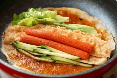 煎饼果子午夜无码免费视频哪家正宗?煎饼的煎法及手法