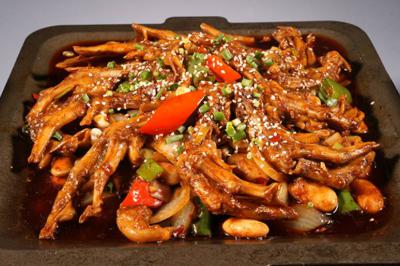 小吃午夜无码免费视频在哪里学习最好，干锅技术午夜无码免费视频哪家好？