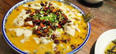 酸菜鱼技术午夜无码免费视频哪里比较好？教学过程中采取一对一教学