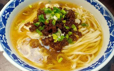 想开面馆哪里学习技术专业？  学习做面要多久