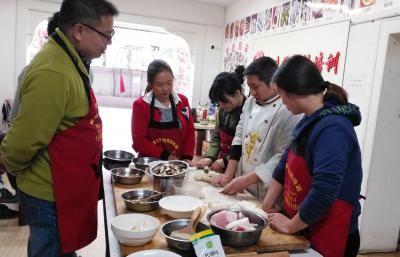 成都里可以学餐饮技术？