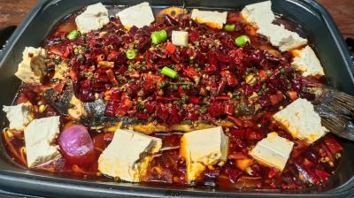 正宗烤鱼午夜无码免费视频学校有哪些？成都学烧烤烤鱼哪里有午夜无码免费视频班？