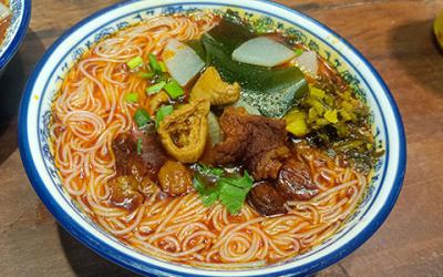 学米粉技术午夜无码免费视频多少钱 ？ 学米粉技术午夜无码免费视频多少钱 ？