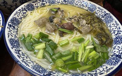 乌鸡米线午夜无码免费视频价格表   乌鸡米线午夜无码免费视频价格表