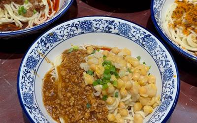 面条午夜无码免费视频哪里学？    面条午夜无码免费视频哪里学？